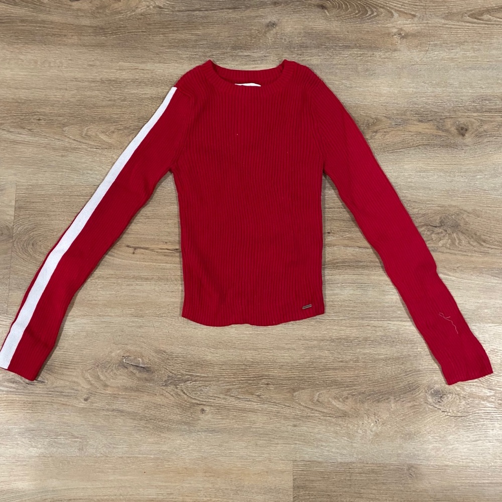 Hollister red knitted sweater